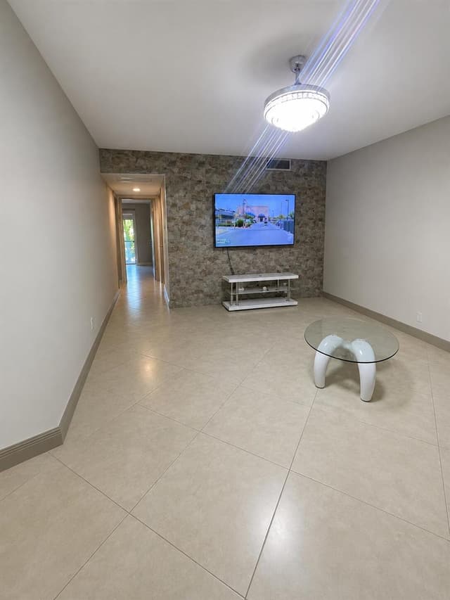 3100 Springdale Boulevard # 310, Palm Springs FL 33461 - Palm Springs, FL - Photo 3