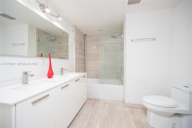 1300 Brickell Bay Dr # 710, Miami FL 33131 - Miami, FL - Photo 4