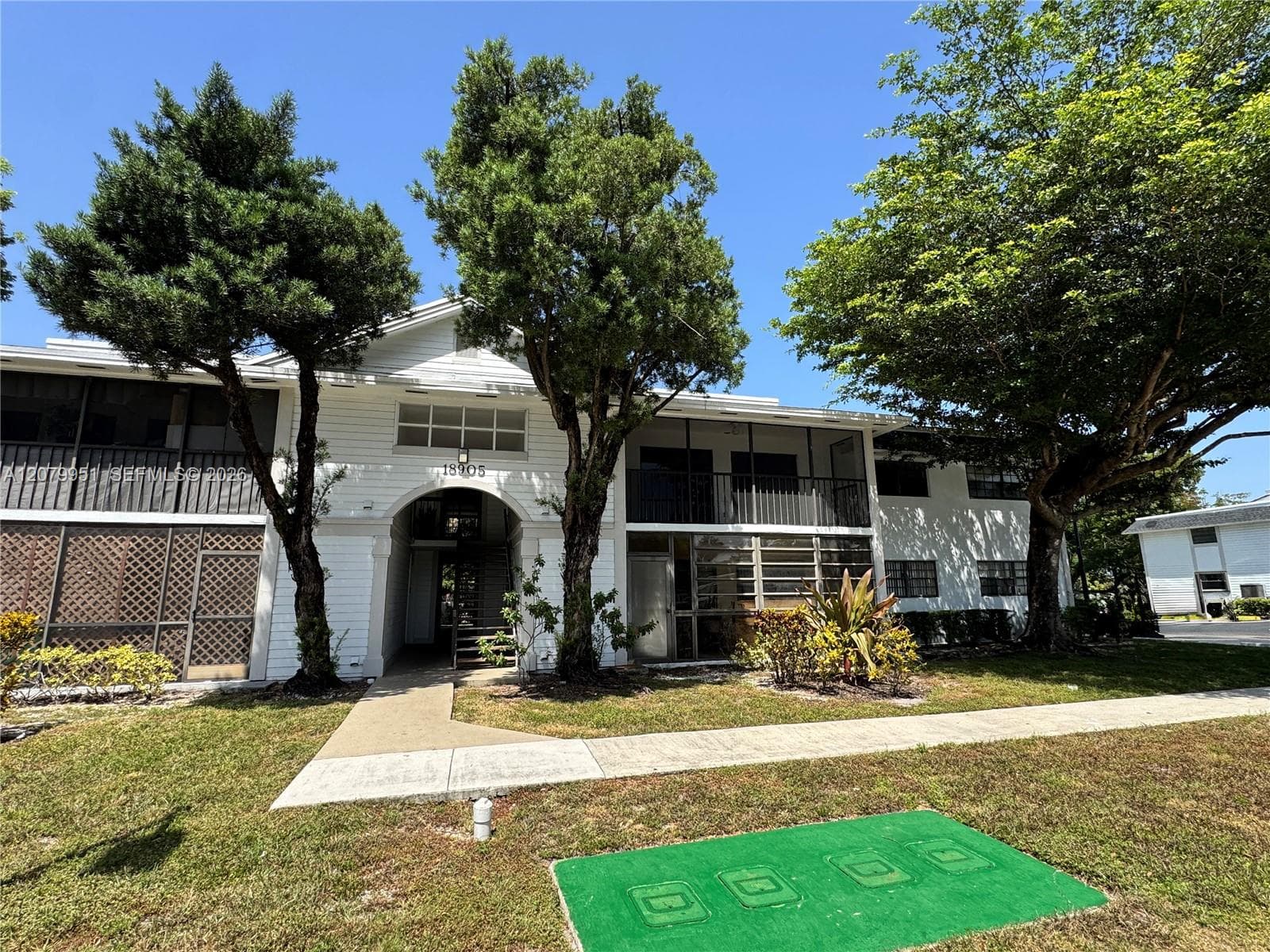 18905 NW 62nd Ave # 204, Hialeah FL 33015