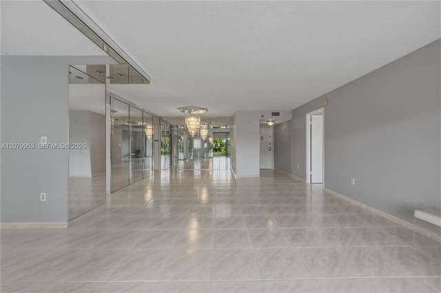 900 Saint Charles Pl # 310, Pembroke Pines FL 33026 - Pembroke Pines, FL - Photo 2