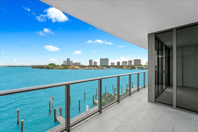 1135 103 St # 403, Bay Harbor Islands FL 33154 - Bay Harbor Islands, FL - Photo 7