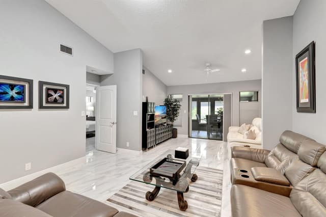 10927 DOLPHIN PALM Court # A, Boynton Beach FL 33437 - Boynton Beach, FL - Photo 4