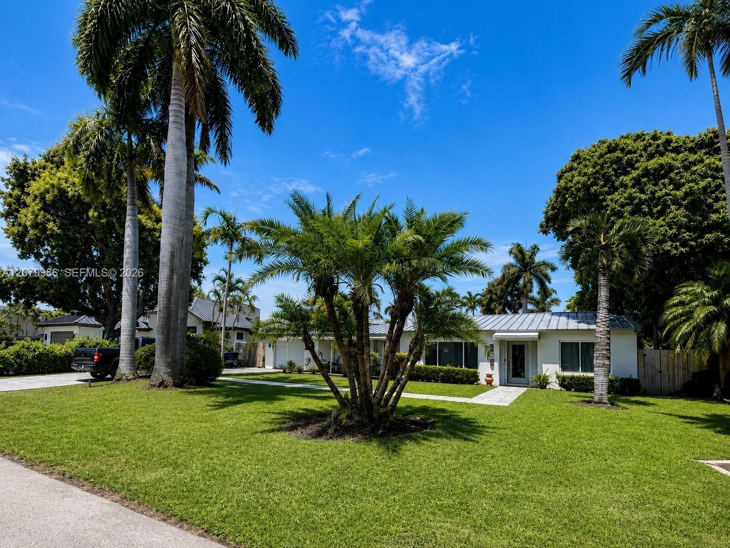 2421 NE 13th St, Fort Lauderdale FL 33304 - Fort Lauderdale, FL - Photo 1
