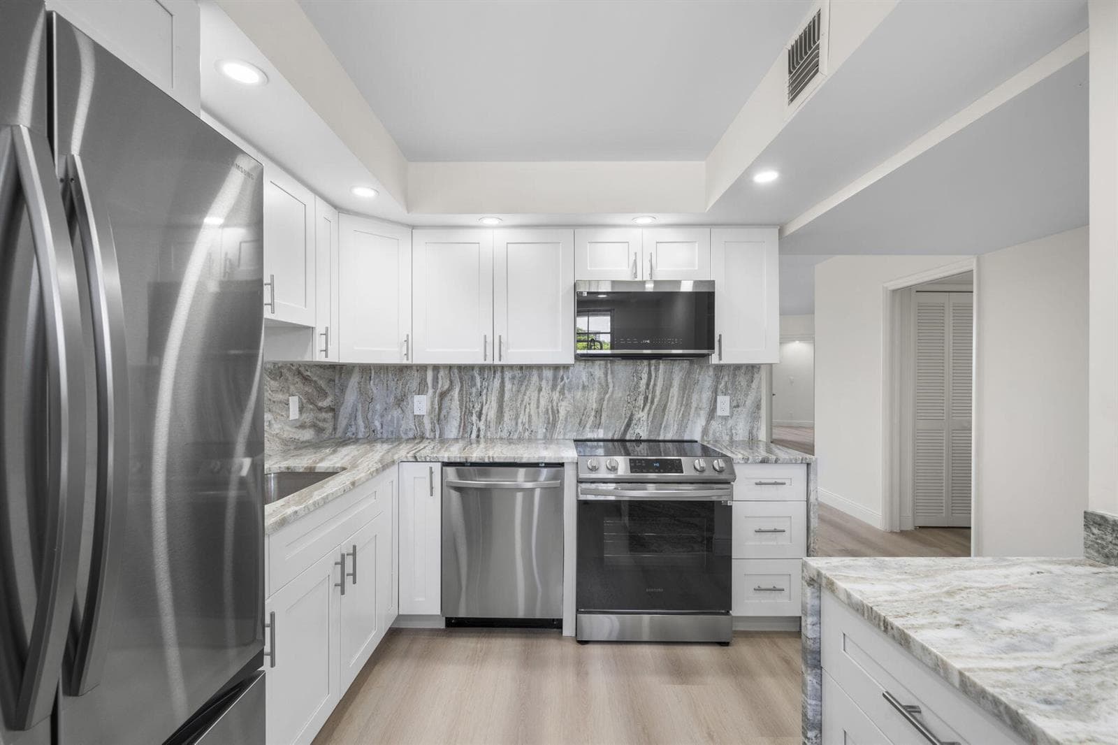 4020 W PALM AIRE Drive # 408, Pompano Beach FL 33069 - Pompano Beach, FL - Photo 1