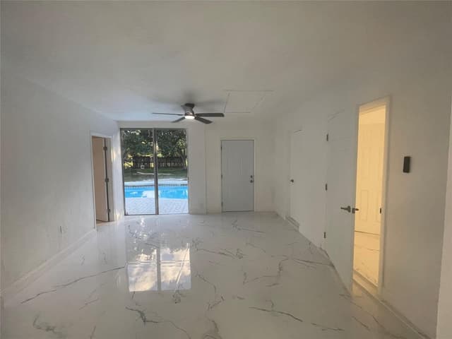 3290 NW 39TH Street, Lauderdale Lakes FL 33309 - Lauderdale Lakes, FL - Photo 7
