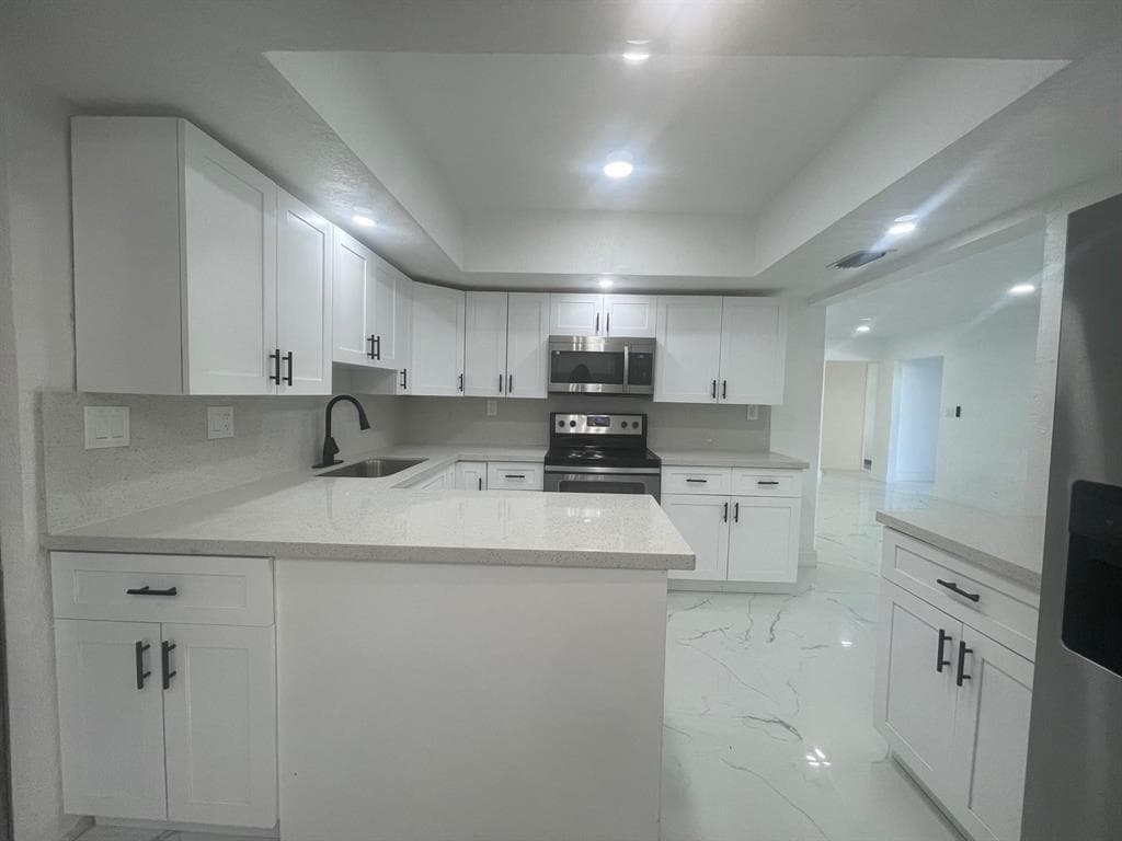 3290 NW 39TH Street, Lauderdale Lakes FL 33309 - Lauderdale Lakes, FL - Photo 1