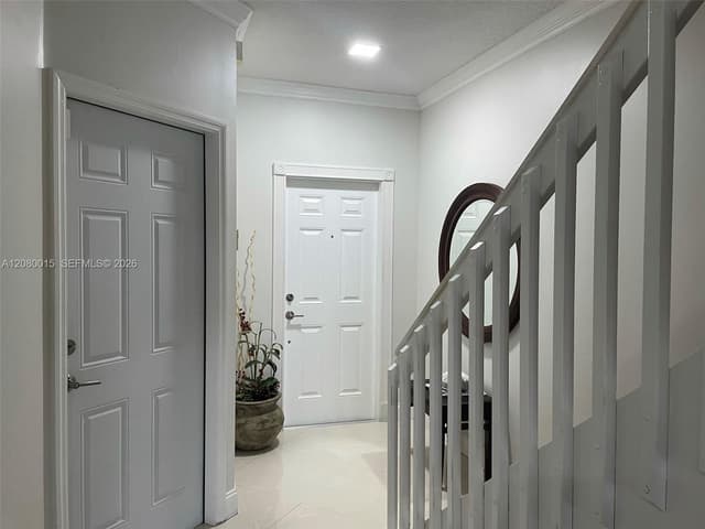 307 SW 120th Ave, Pembroke Pines FL 33025 - Pembroke Pines, FL - Photo 7