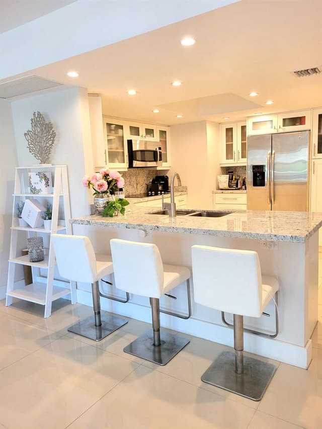 3000 E SUNRISE Boulevard # 2B, Fort Lauderdale FL 33304 - Fort Lauderdale, FL - Photo 3