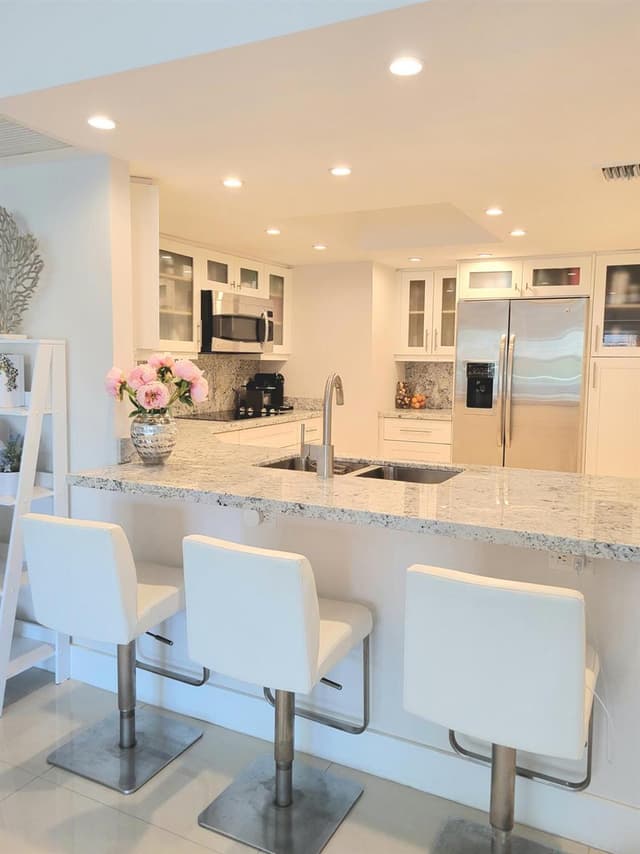 3000 E SUNRISE Boulevard # 2B, Fort Lauderdale FL 33304 - Fort Lauderdale, FL - Photo 4