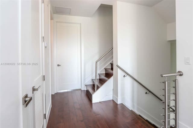 9123 NW 33rd St, Doral FL 33172 - Doral, FL - Photo 6