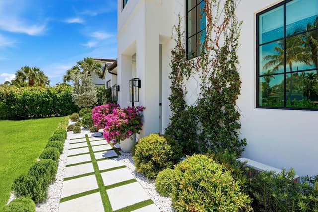 232 Linda Lane, West Palm Beach FL 33405 - West Palm Beach, FL - Photo 3