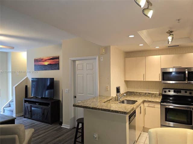2107 SE 10th Ave # 818, Fort Lauderdale FL 33316 - Fort Lauderdale, FL - Photo 4