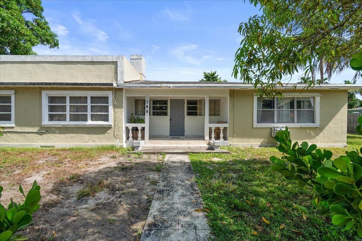 1740 11th Avenue N, FL 33460 - Photo 1