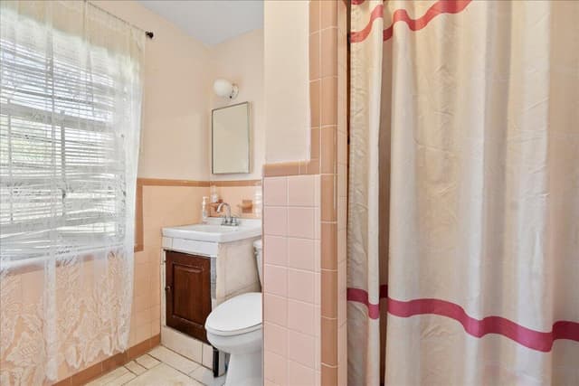 1740 11th Avenue N, FL 33460 - Photo 4