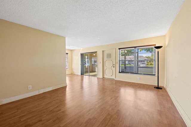 8711 NW 10TH Street # D101, Plantation FL 33322 - Plantation, FL - Photo 5
