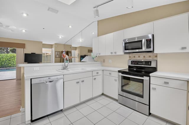 19513 Planters Point Drive, Boca Raton FL 33434 - Boca Raton, FL - Photo 4