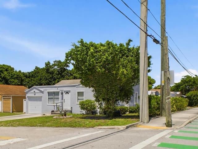 801 HAMPTON Road, West Palm Beach FL 33405 - West Palm Beach, FL - Photo 2