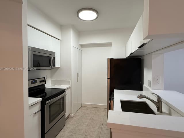 17150 N Bay Rd # 2201, Sunny Isles Beach FL 33160 - Sunny Isles Beach, FL - Photo 5