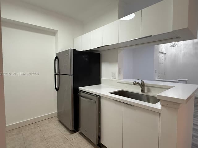 17150 N Bay Rd # 2201, Sunny Isles Beach FL 33160 - Sunny Isles Beach, FL - Photo 4
