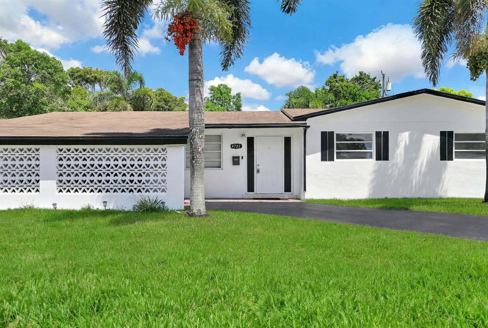 4723 NW 4TH Street, Plantation FL 33317 - Plantation, FL - Photo 1