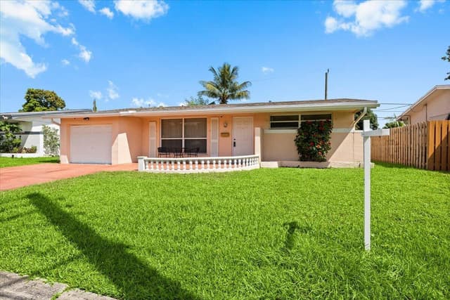8407 NW 25TH Court, Sunrise FL 33322 - Sunrise, FL - Photo 2