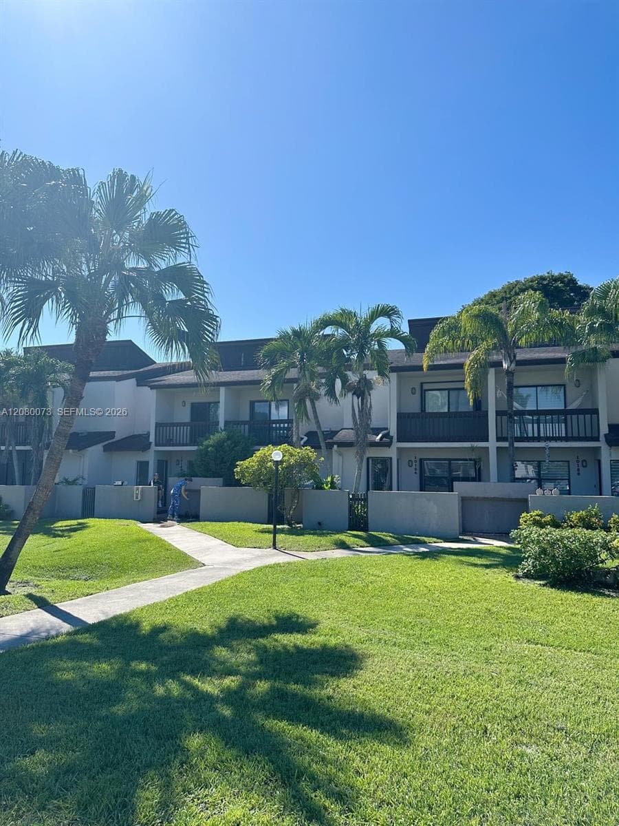 10182 NW 41st St # 9, Doral FL 33178 - Doral, FL - Photo 1