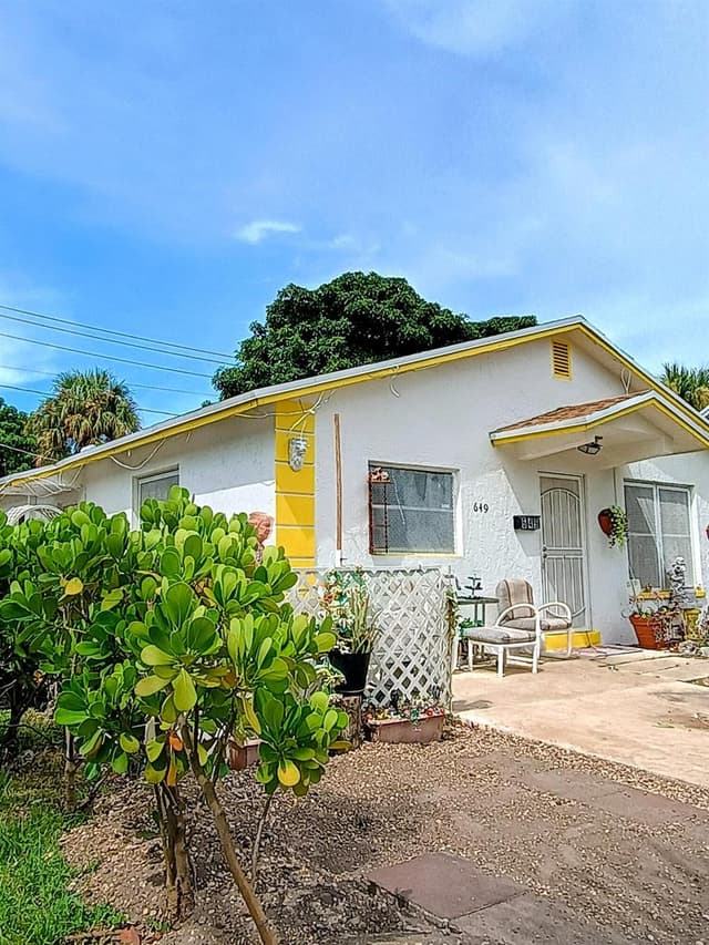 649 58TH Street, West Palm Beach FL 33407 - West Palm Beach, FL - Photo 3