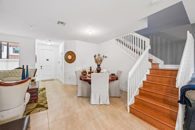 2025 OYSTERWOOD Lane, Riviera Beach FL 33410 - Riviera Beach, FL - Photo 5