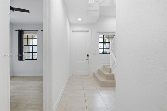 11621 SW 13th Ct, Pembroke Pines FL 33025 - Pembroke Pines, FL - Photo 5