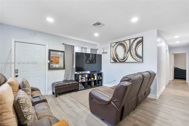 1510 N 68th Ave, Hollywood FL 33024 - Hollywood, FL - Photo 3