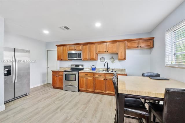 1510 N 68th Ave, Hollywood FL 33024 - Hollywood, FL - Photo 4