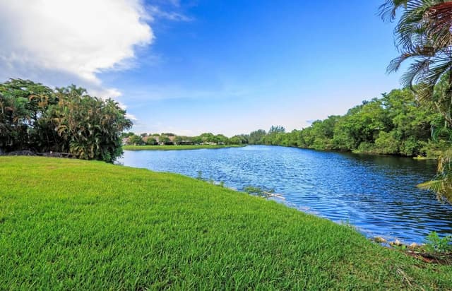 15801 W WIND Circle, Sunrise FL 33326 - Sunrise, FL - Photo 2