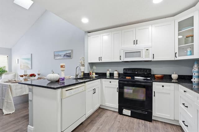 2985 GENOA Place # 2985, West Palm Beach FL 33406 - West Palm Beach, FL - Photo 2