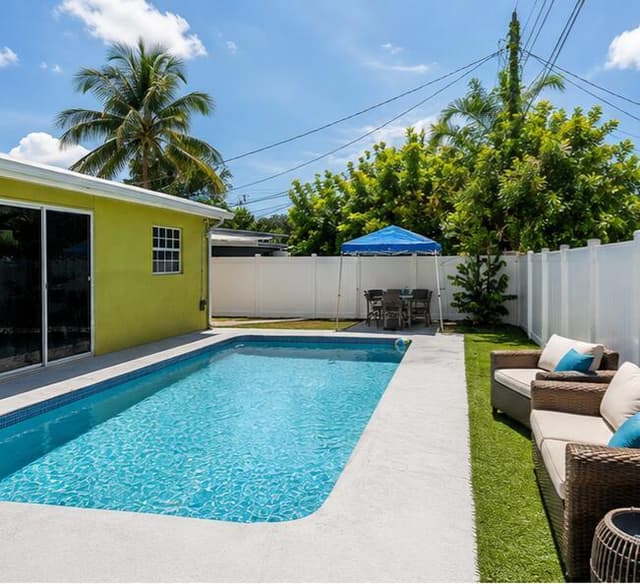 3925 NW 35TH Avenue, Lauderdale Lakes FL 33309 - Lauderdale Lakes, FL - Photo 3