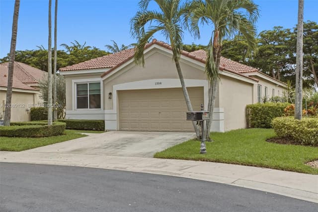 1508 Winterberry Ln, Weston FL 33327 - Weston, FL - Photo 2
