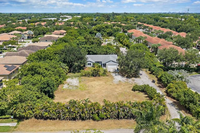 4833 Nash Trail, Lake Worth FL 33463 - Lake Worth, FL - Photo 4