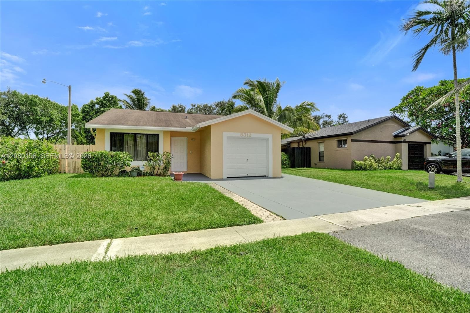 5312 NW 92nd Ave, Sunrise FL 33351 - Sunrise, FL - Photo 1