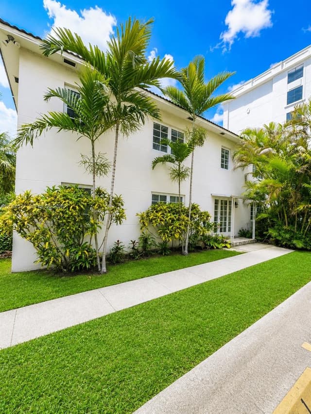 215 Sidonia Ave, Coral Gables FL 33134 - Coral Gables, FL - Photo 5