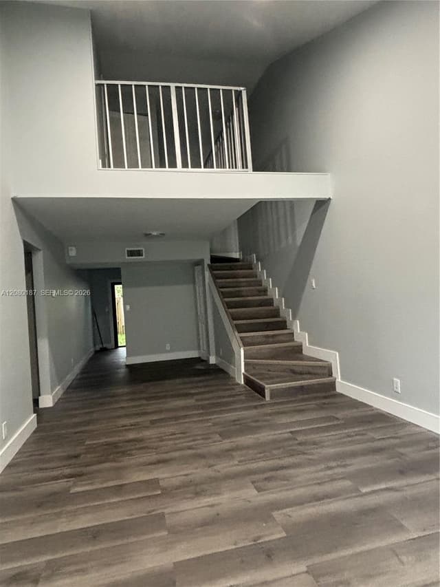 453 NE 210th Ter, Miami FL 33179 - Miami, FL - Photo 7