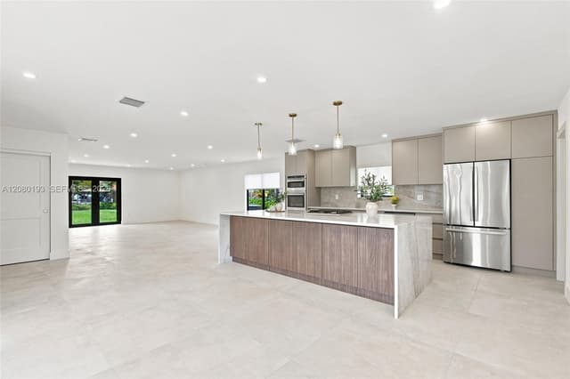 9771 Bel Aire Dr, Cutler Bay FL 33157 - Cutler Bay, FL - Photo 7