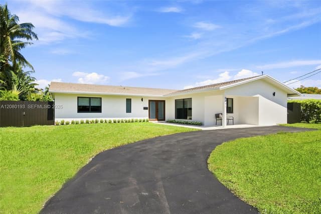 9771 Bel Aire Dr, Cutler Bay FL 33157 - Cutler Bay, FL - Photo 4
