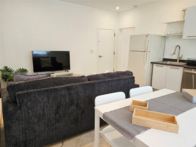 500 14th St # 203, Miami Beach FL 33139 - Miami Beach, FL - Photo 6