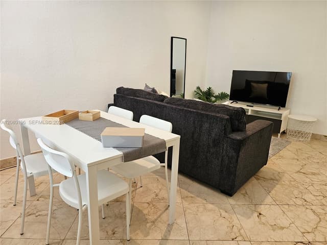 500 14th St # 203, Miami Beach FL 33139 - Miami Beach, FL - Photo 7
