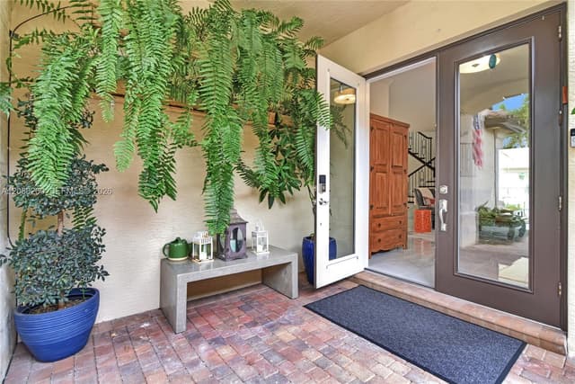 16805 Newark Bay Rd, Delray Beach FL 33446 - Delray Beach, FL - Photo 2