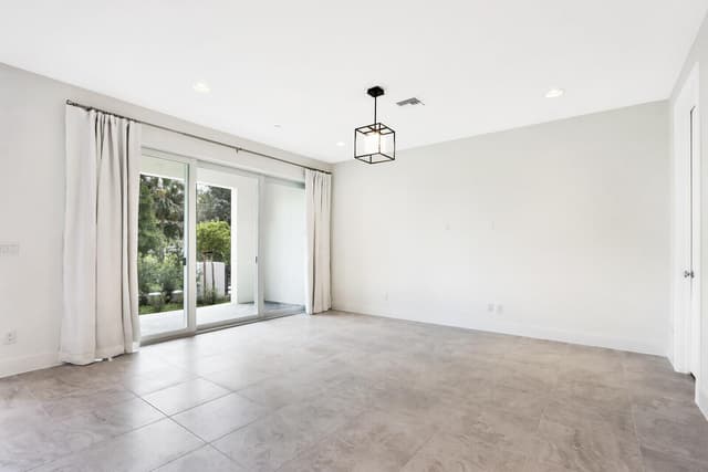 12556 Gross Pointe Drive, Palm Beach Gardens FL 33418 - Palm Beach Gardens, FL - Photo 5