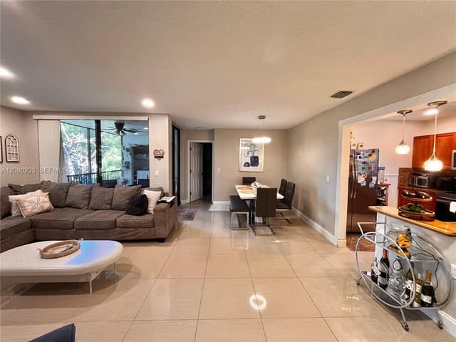 4511 S Carambola Cir S # 27300, Coconut Creek FL 33066 - Coconut Creek, FL - Photo 7