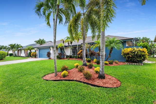 14358 BLACKBERRY Drive, Wellington FL 33414 - Wellington, FL - Photo 4