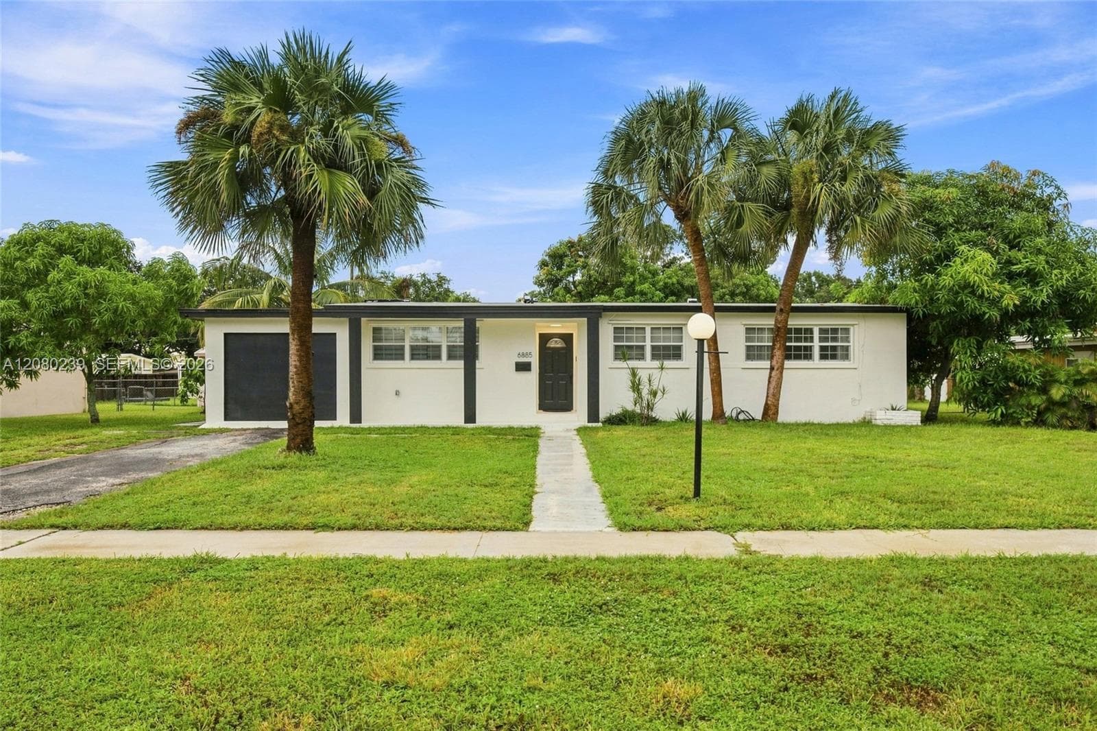 6885 NW 14th Ct, Plantation FL 33313 - Plantation, FL - Photo 1