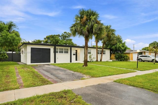 6885 NW 14th Ct, Plantation FL 33313 - Plantation, FL - Photo 4