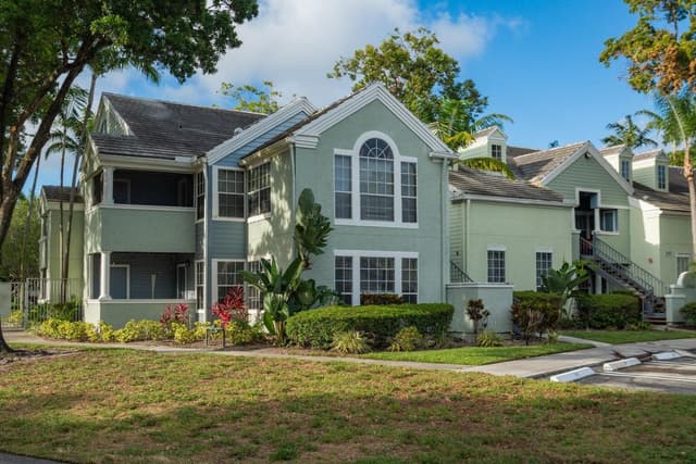 1205 CRYSTAL Way # A, Delray Beach FL 33444 - Delray Beach, FL - Photo 2
